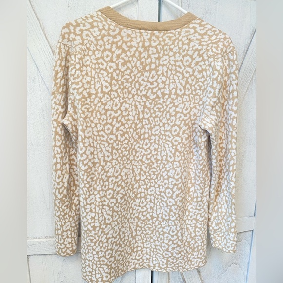 J. Crew Leopard Print Cardigan Women's Small Tan & White Pockets Preppy Coastal - Picture 8 of 8